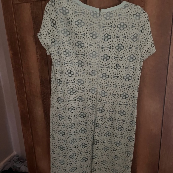 Loft Dress - Picture 3 of 3